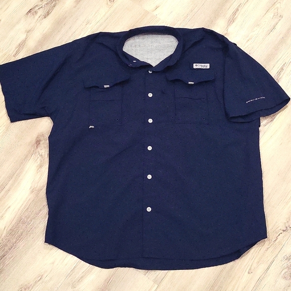 NWOT Columbia PFG navy shirt - Picture 1 of 4